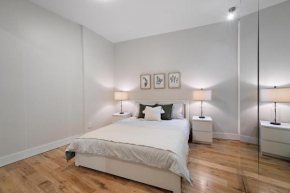 Charming 2 Bedroom Apt Newly Renovated in Montreal - 3407